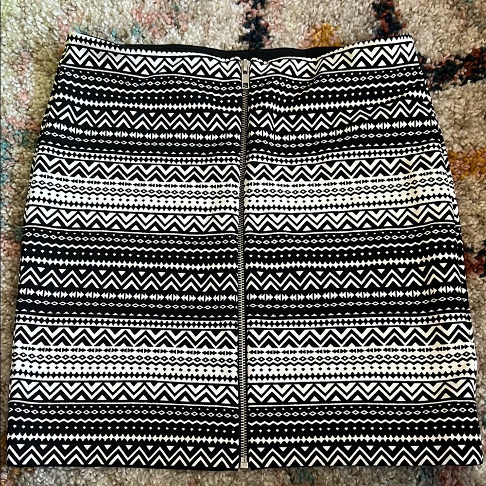High Waisted Black and White Patterned Women's Skirt ✨